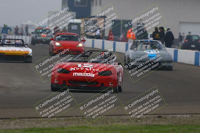 media/Jan-18-2026-CalClub SCCA (Sun) [[8bc6468723]]/Group 3 Race/Turn 1/